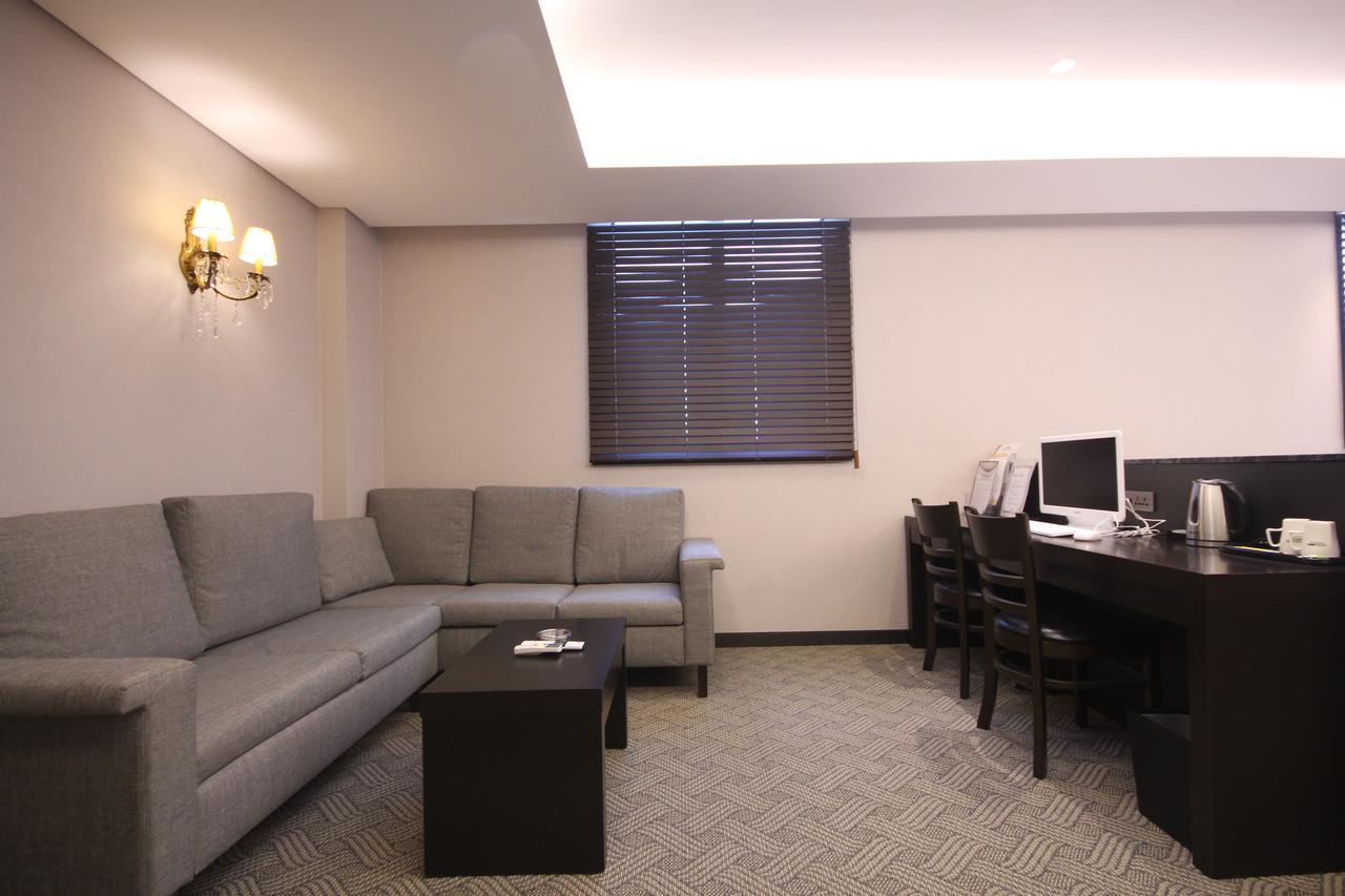 Mbn Hotel Changwon Exterior foto